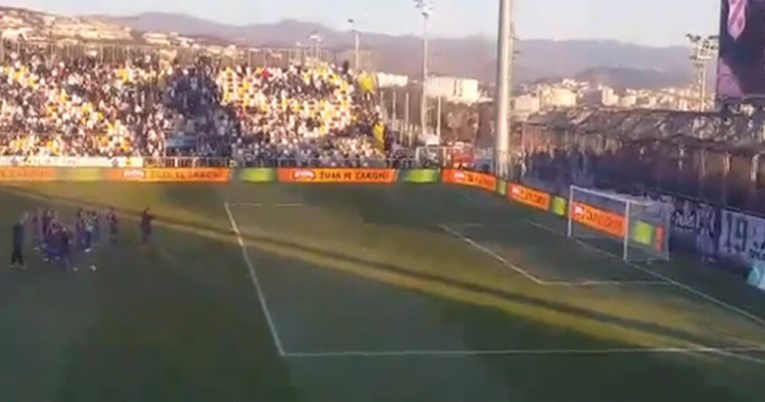 Torcida nagradila igrače skandiranjem "Nitko kao Hajduk iz Splita"